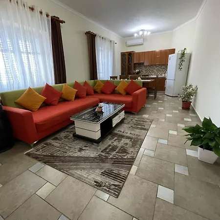 Shqipnia Auberge de jeunesse *
